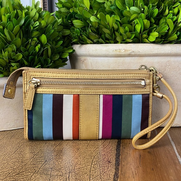 Coach Legacy Julia Wallet Clutch Wristlet - Picture 3 of 9